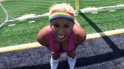 Playsome floozy Desiree Lopez gets fucked