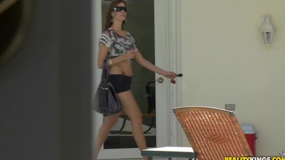 We commiserate with hottie with some awesome legs exceeding